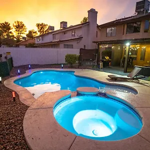 Holiday home 1800 Sqft House W/heated Pool Spa 13min From Strip